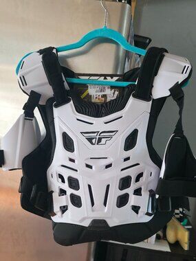 Fly White Chest Protector